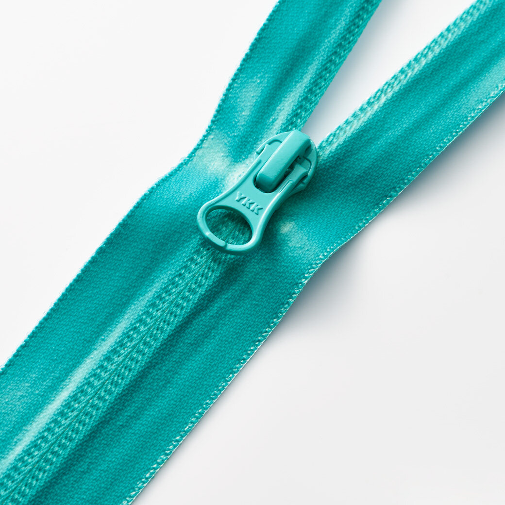 Water-Repellent Zippers: Where Sustainability and Innovation Meet